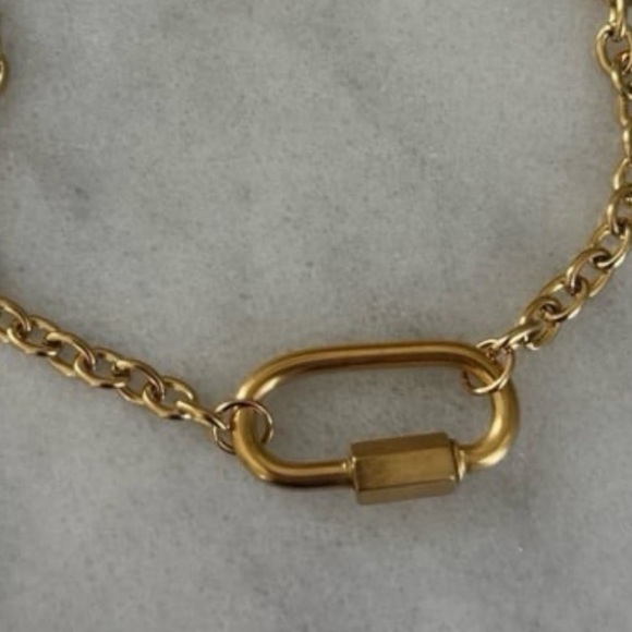 Gold Chain Chunky Choker Necklace Brand New
Brand New - Picture 2 of 4